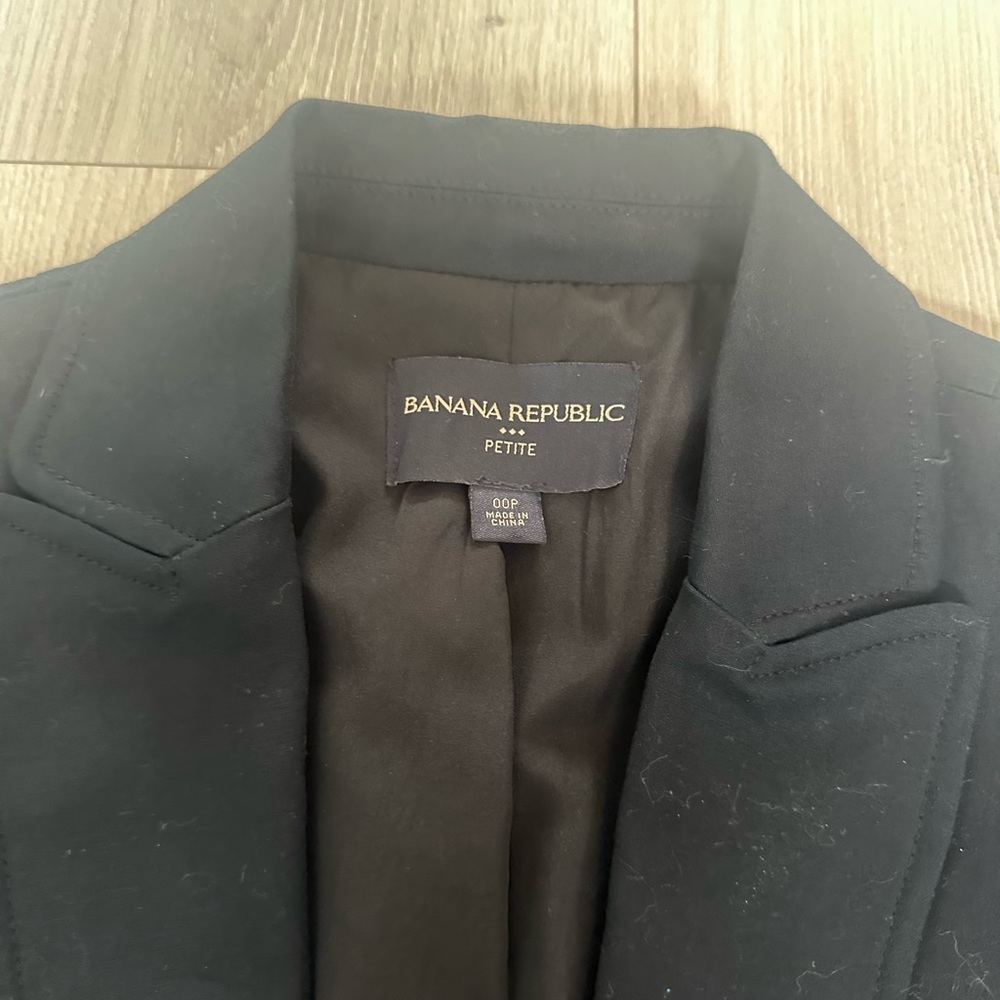 Banana Republic Classic Black Blazer - Picture 2 of 4
